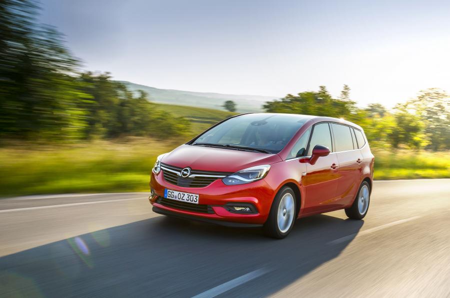  Opel Zafira Turbo 2016 года  (фото 14 из 20)